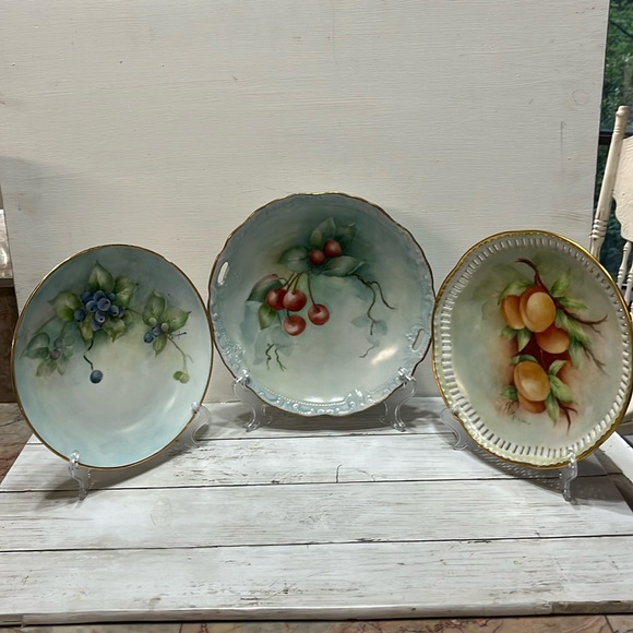 Hinghom Other - Set of 3 M Binghom hand painted plates